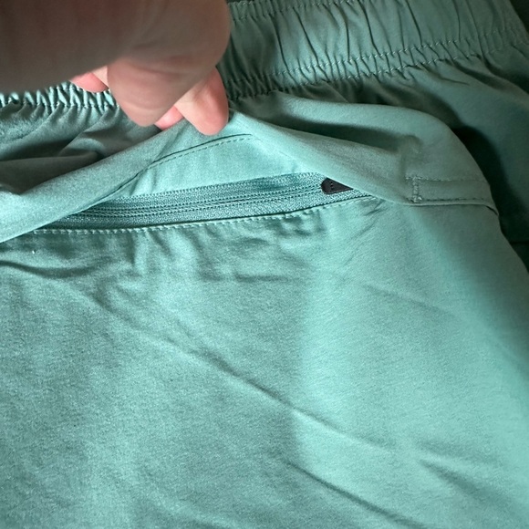 VRST Men’s Woven Nylon 5” Shorts Bundle in Dusty Teal Heather Size 2XL - Picture 8 of 9